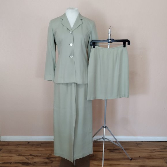 Casual Corner Jackets & Blazers - Business or Casual Three-Piece Silk Suit